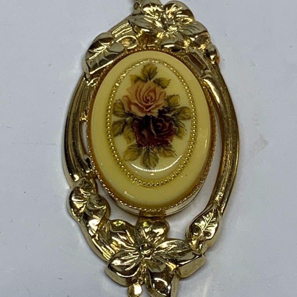 Vintage ROSE Cameo Style Pendant Necklace Yellow Gold Tone Painted Oval Tassels